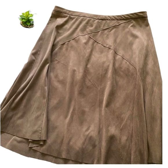 Cynthia Rowley Tan Faux Suede A- Line Midi Skirt Size 6 BoHo Chic - Picture 3 of 14